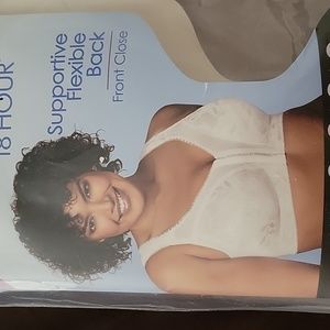 BRAND NEW Playtex 18 hour wire free front closure bra style 4695